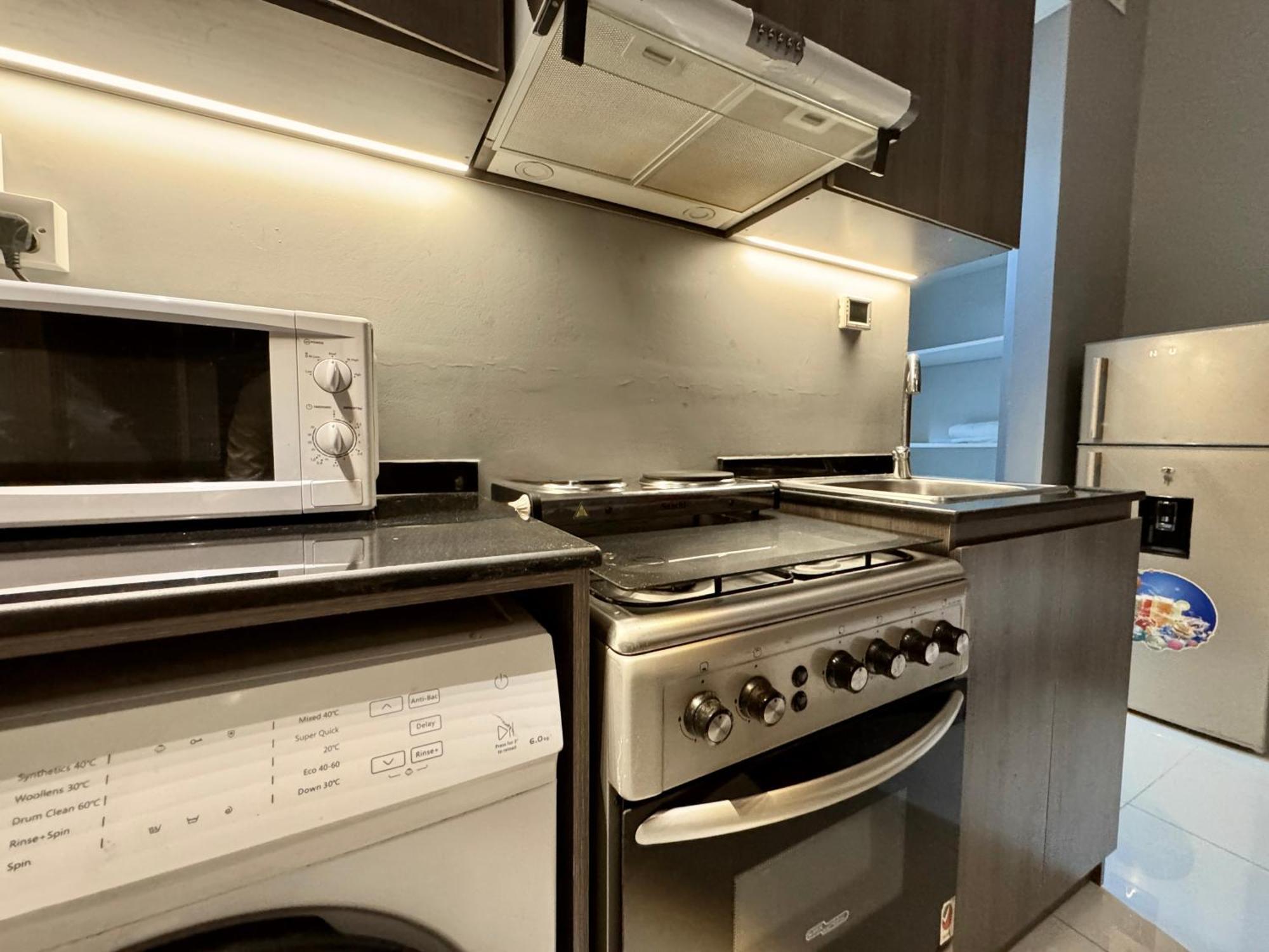 Al Manara Classic Deluxe Apartment Dubai